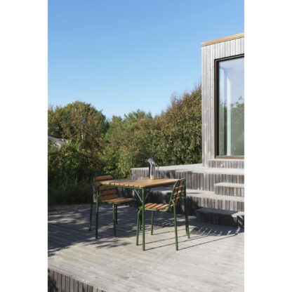 Normann Copenhagen Vig tuoli puuistuimella, tummanvihreä