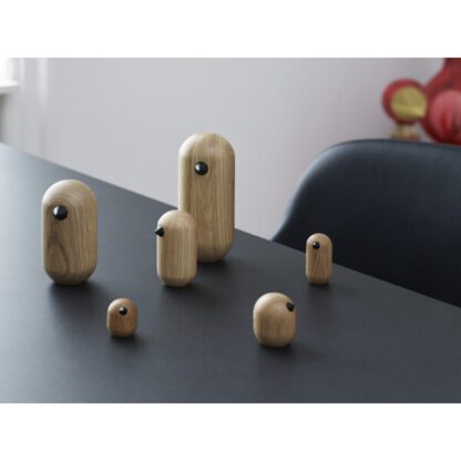 Normann Copenhagen Little Bird puufiguuri, tammi - Image 9