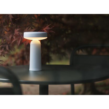 Muuto Ease pöytävalaisin - Image 6