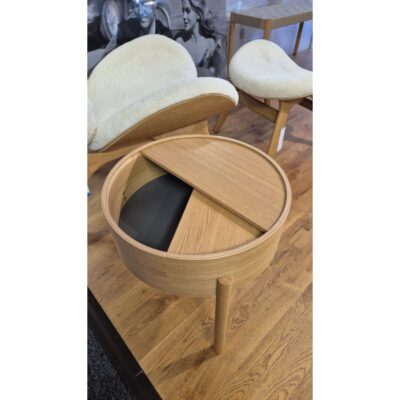 OUTLET Woud Arc sivupöytä, Ø42 cm