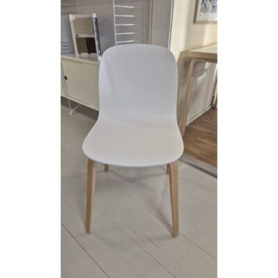 OUTLET PLUS Muuto Visu tuoli